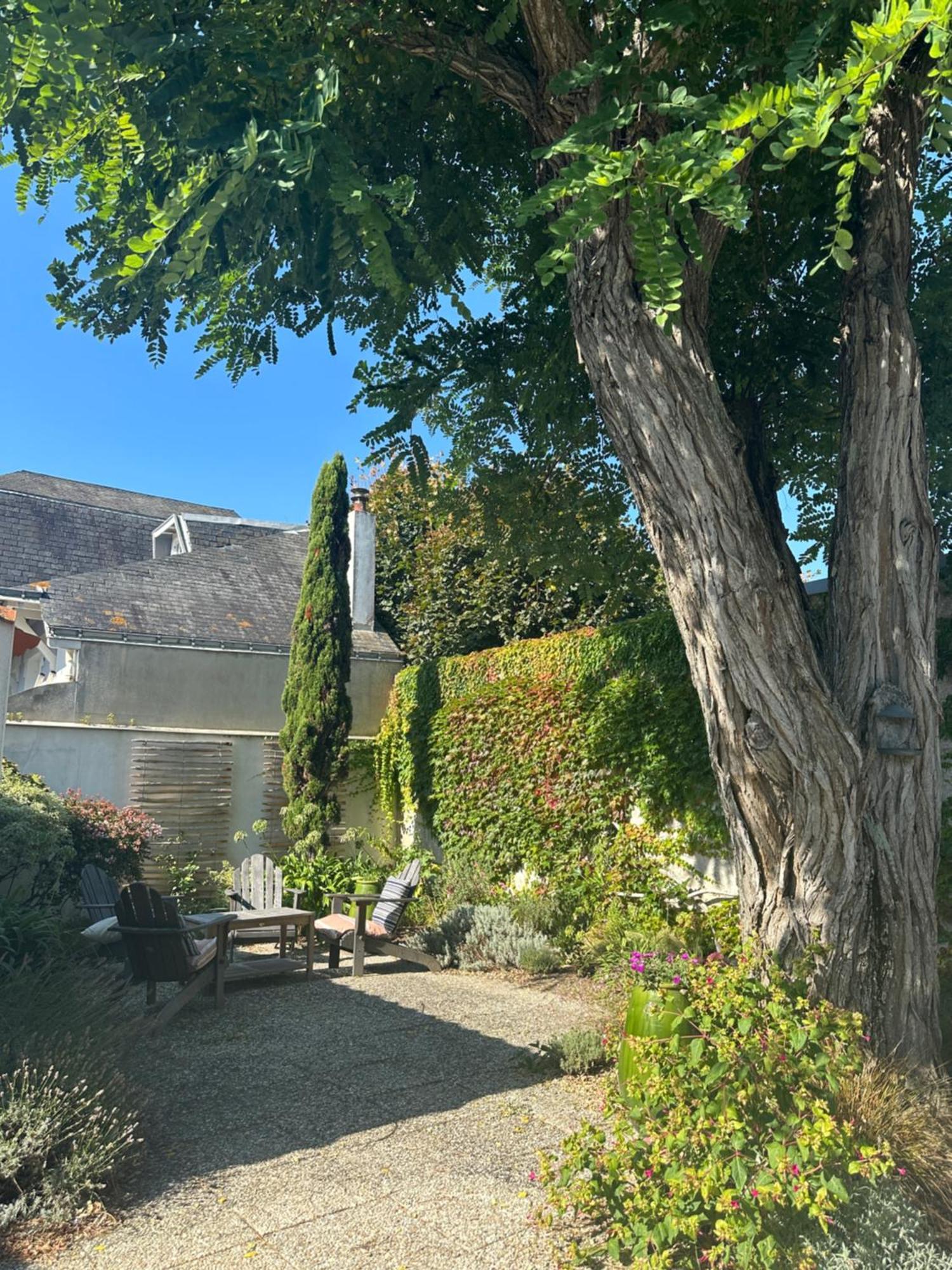 Villa Mignon avec studio dans jardin clos à 250 m de la plage Saint-Jean-de-Monts Esterno foto